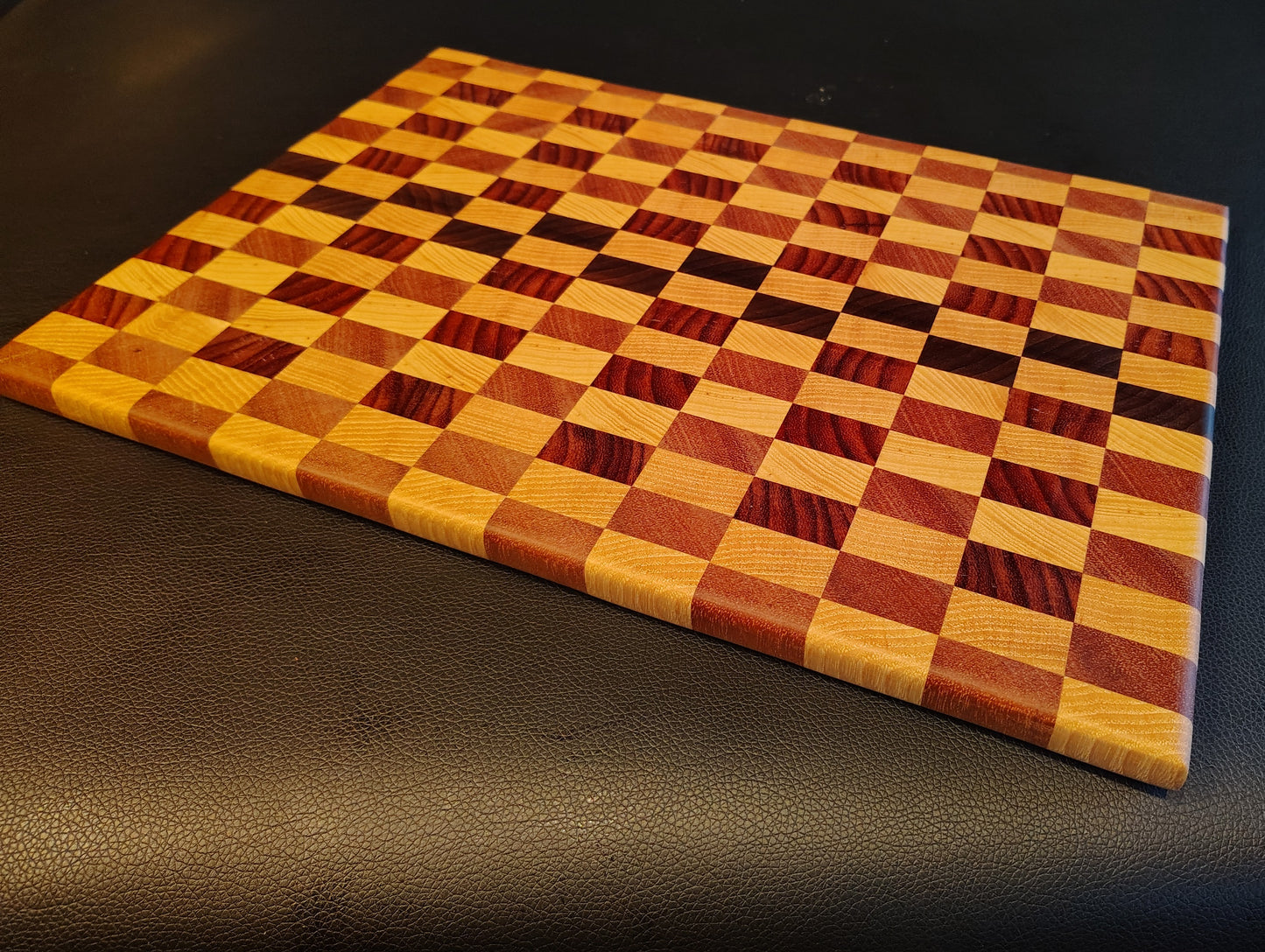 End-Grain Cutting Board: Hickory/Mahogany/Walnut/Padauk