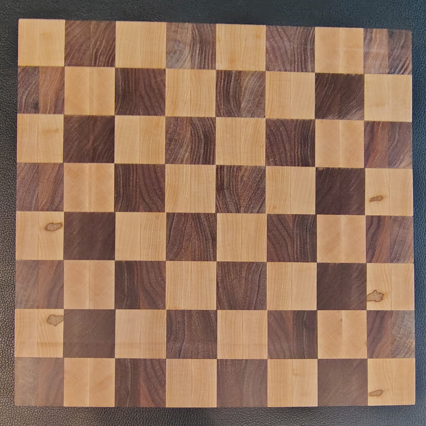 End-Grain Cutting Board: Walnut/Maple