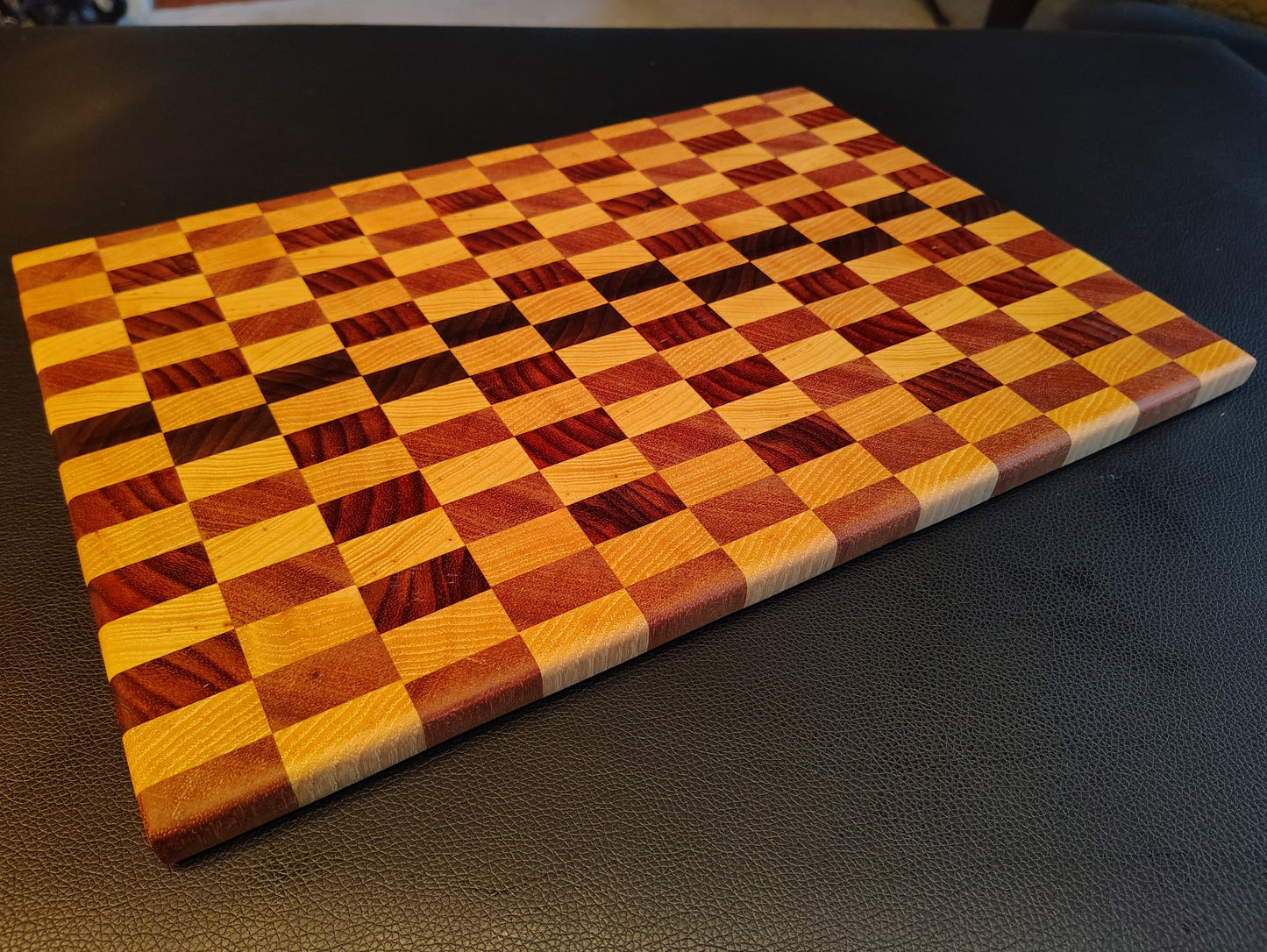 End-Grain Cutting Board: Hickory/Mahogany/Walnut/Padauk