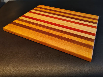 Edge-Grain Grain Cutting Board: Cherry/Walnut/Maple/Padauk