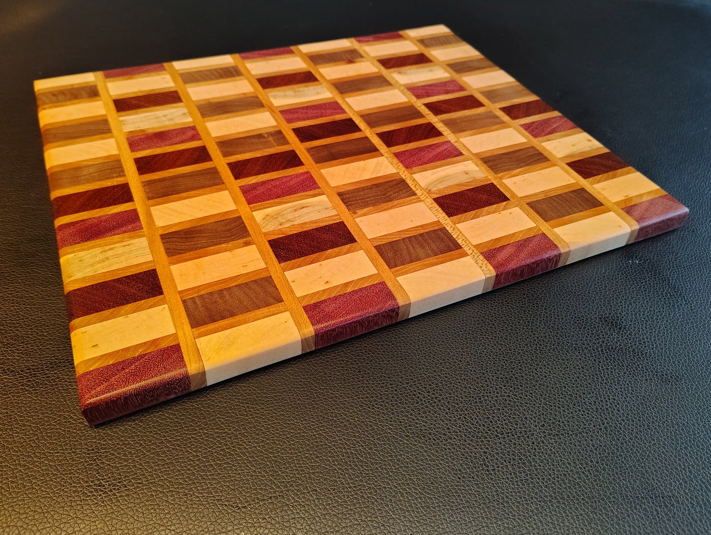 End-Grain Cutting Board: Maple/Walnut/Purpleheart/Cherry