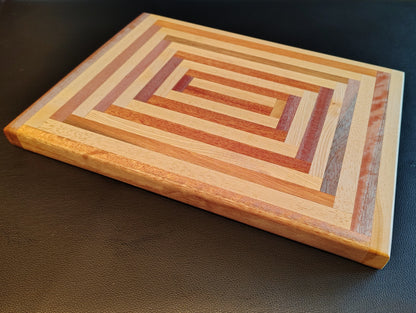 Edge-Grain Cutting Board: Hickory/Mahogany
